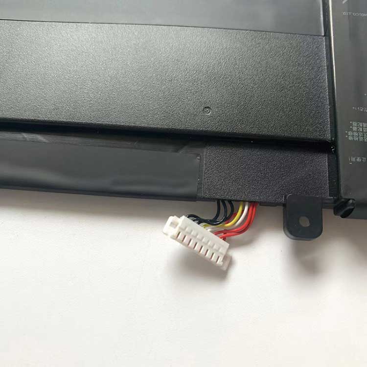 ASUS UX303UB Аккумуляторная